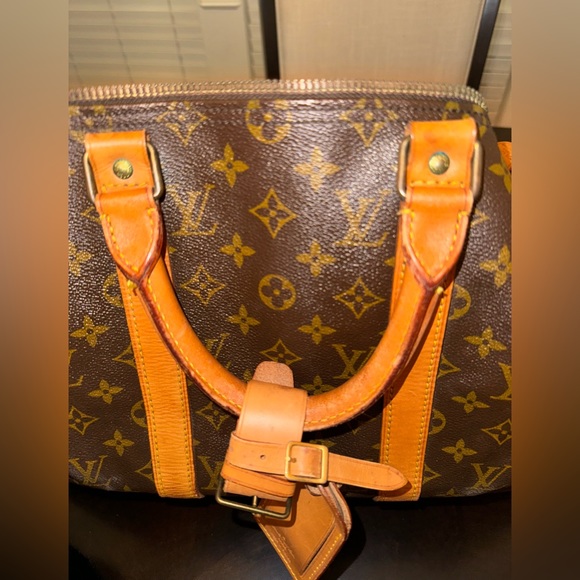 Authentic LV Monogram Keepall 45 - Picture 3 of 12